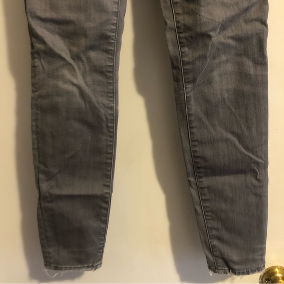 ❤️Madewell Distressed High Riser Skinny Grey Jeans Size 26 - Picture 4 of 7